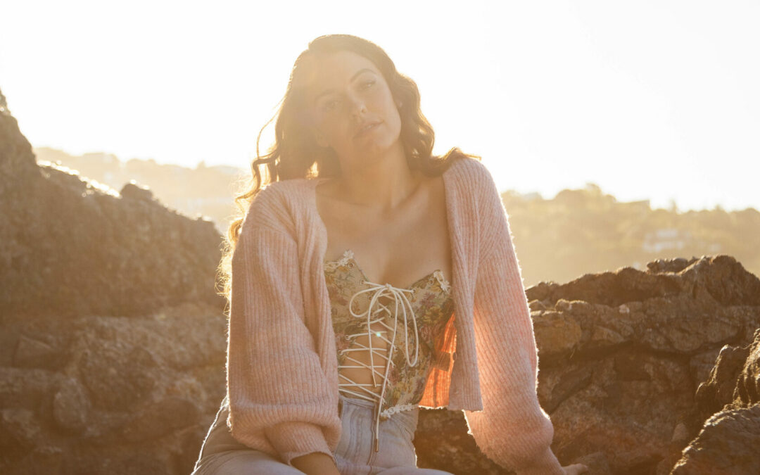 Eve Kelly Delivers New Summer Dance-Pop Single + Video, ‘Summer Lovin’