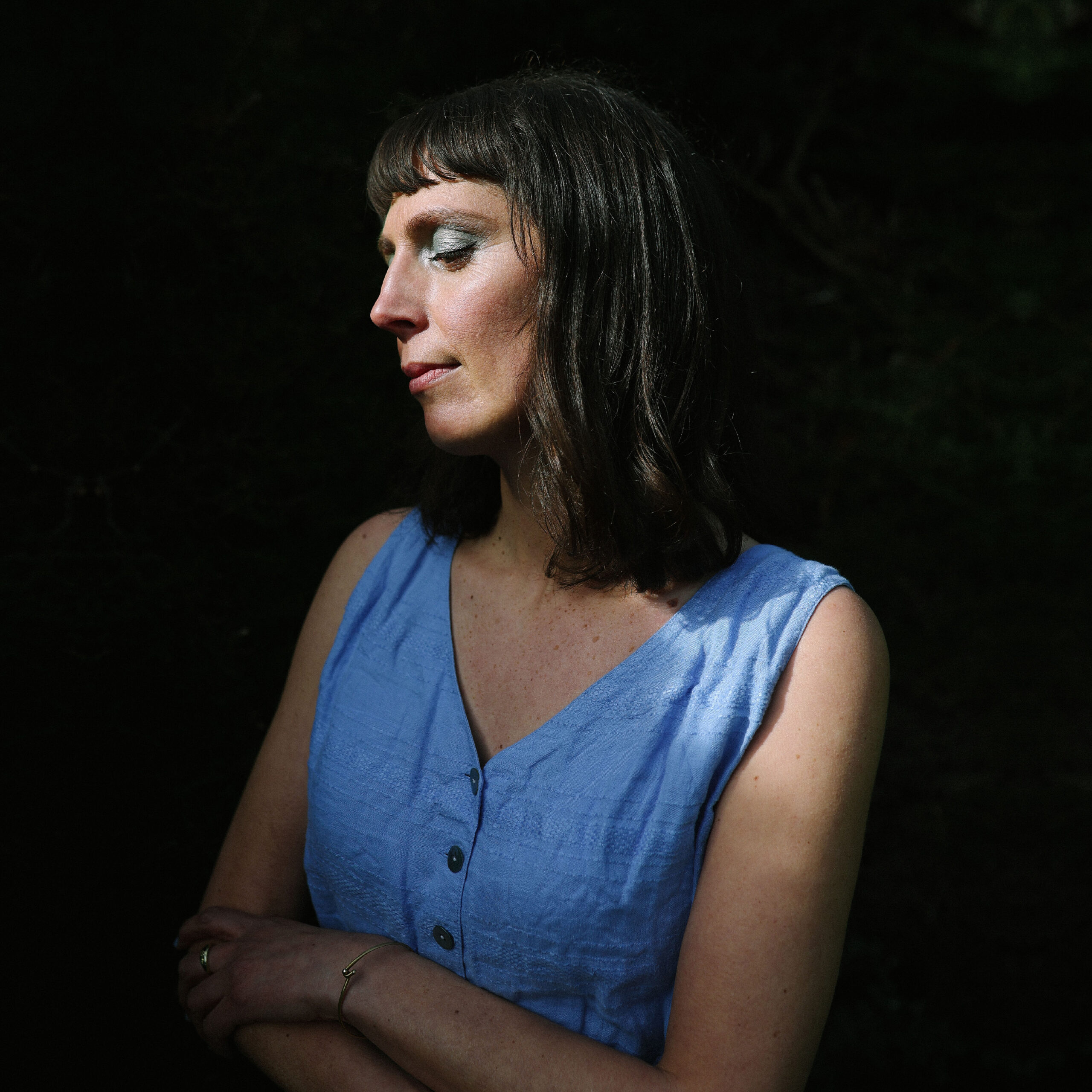Award-winning Folk Artist Amiria Grenell Shares Ethereal New Album, <em>The Winter Light</em>