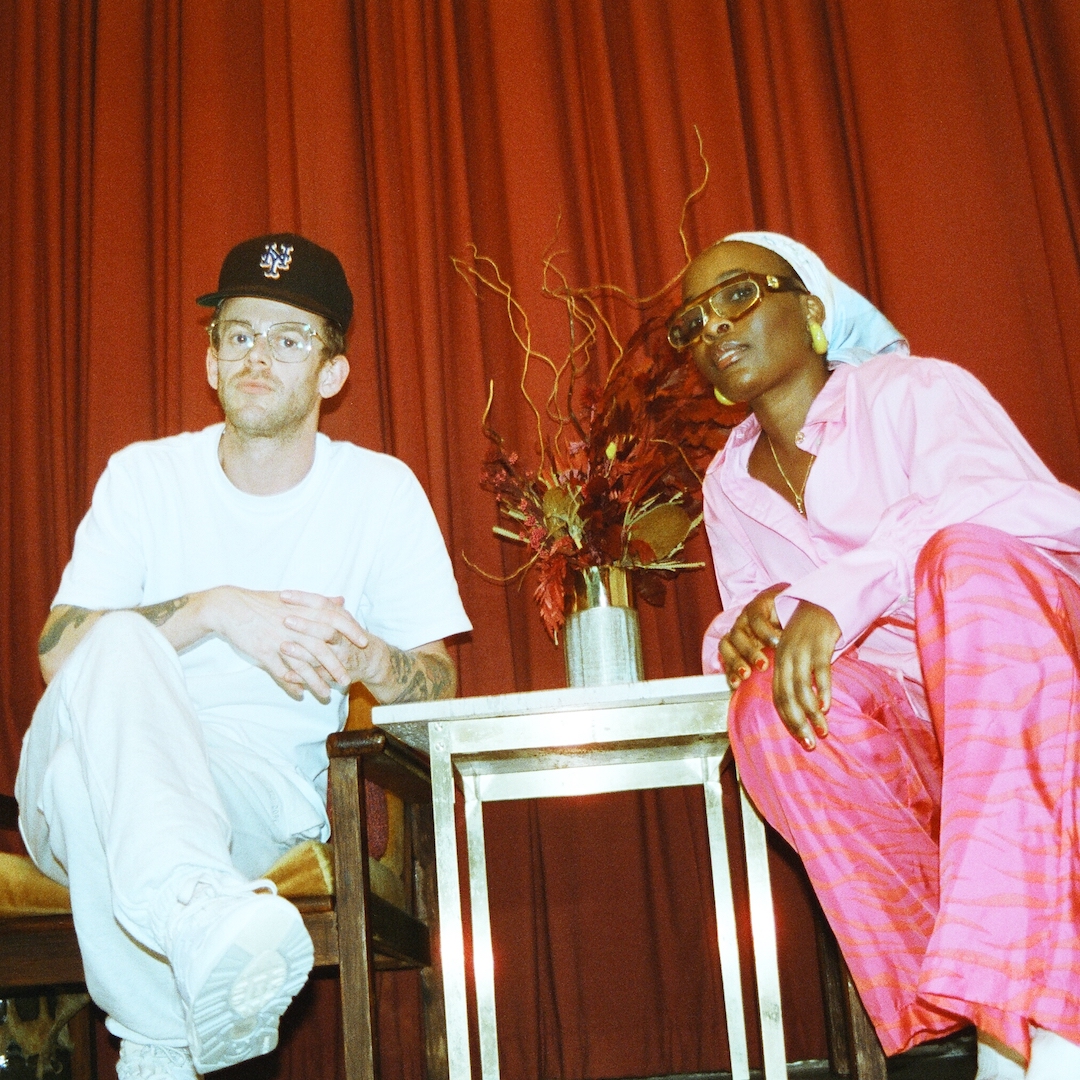 LEON Releases New Single ‘Just One Thing’ Featuring Mukukā