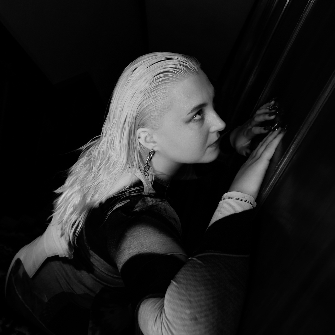 Wiri Donna Announces Sophomore EP <em>In My Chambers</em> and Shares ‘Bad Behavior’