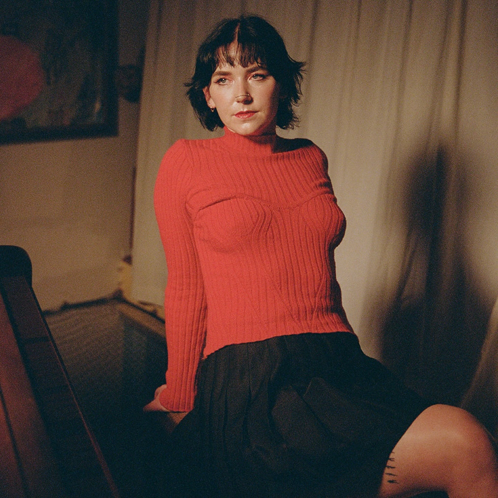 Indie Singer, Songwriter & Artist Rita Mae Shares New Single ‘Poster Child’