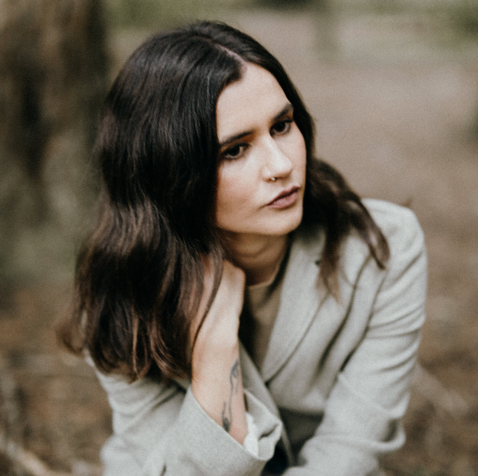 Avya Shares New Single ‘She’