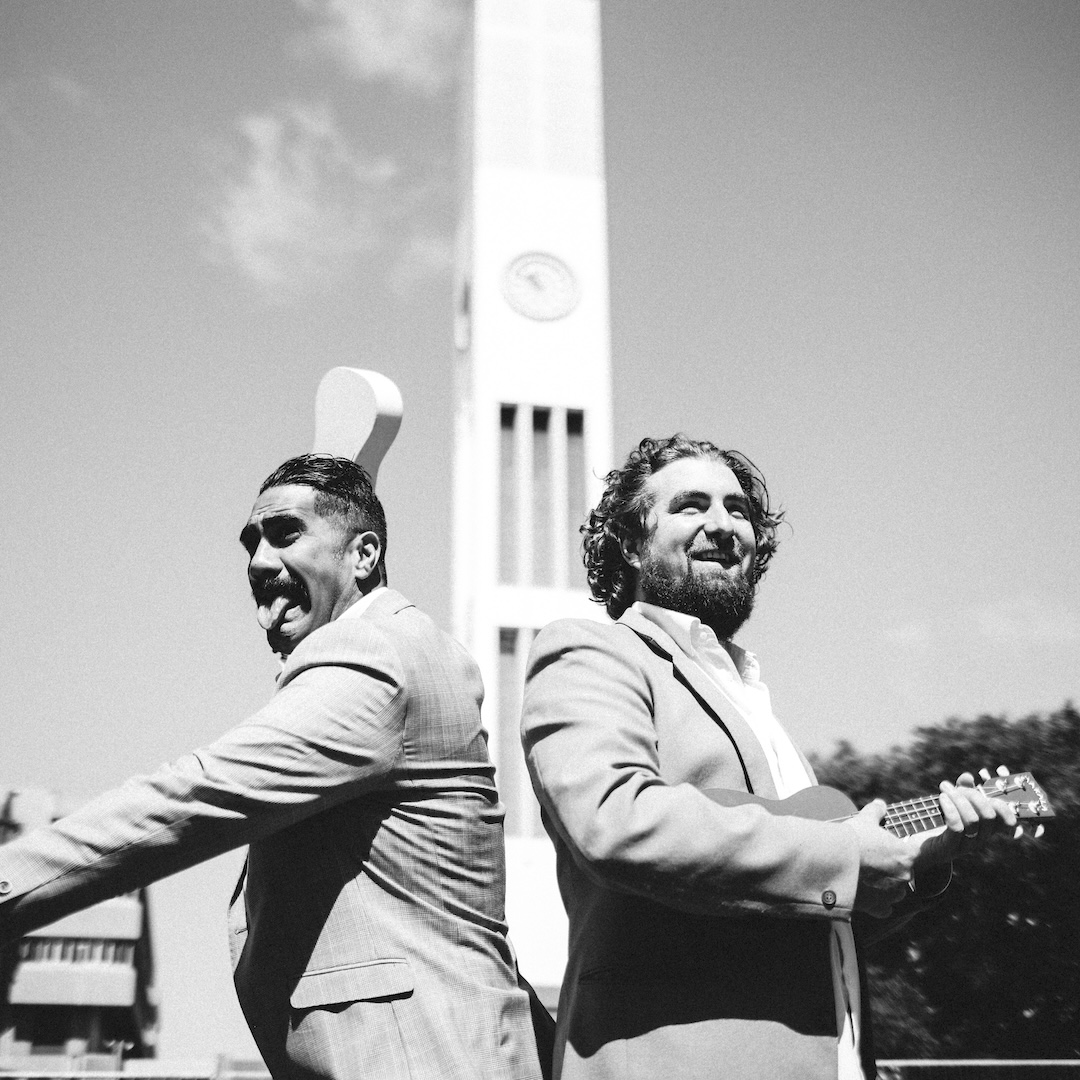 Award-Winning Children’s Music Duo The KaRs Release New Album <em>Home for the Holidays</em>