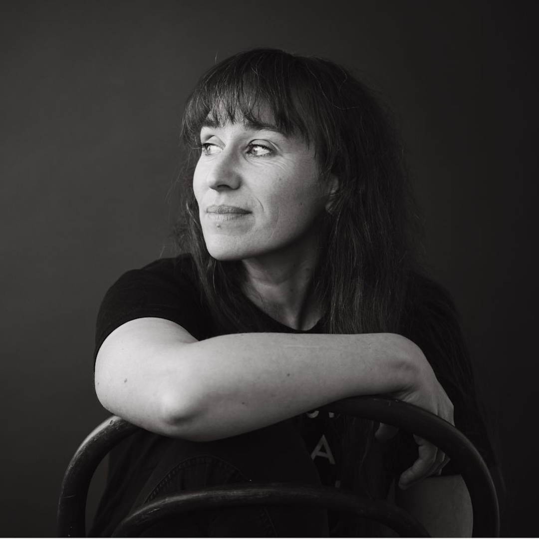 L.A. Mitchell Announces Release Date for Bold, Experimental Pop Album Meaningful Work & Vibrant Single ‘Shake’.