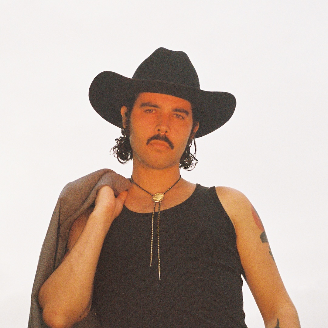 Hemi Hemingway Releases Sophomore Album <em>Wings of Desire</em>