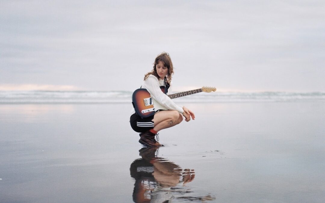 NZ Indie Rock Artist Evie Bamford Releases Lush & Expansive single: ‘Through the Day’