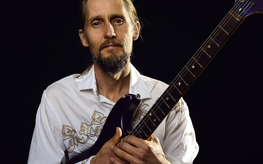 Coromandel’s DYLAN Uplifts and Confronts with Raw, Lucid Guitar-Driven Offering ‘The Light’