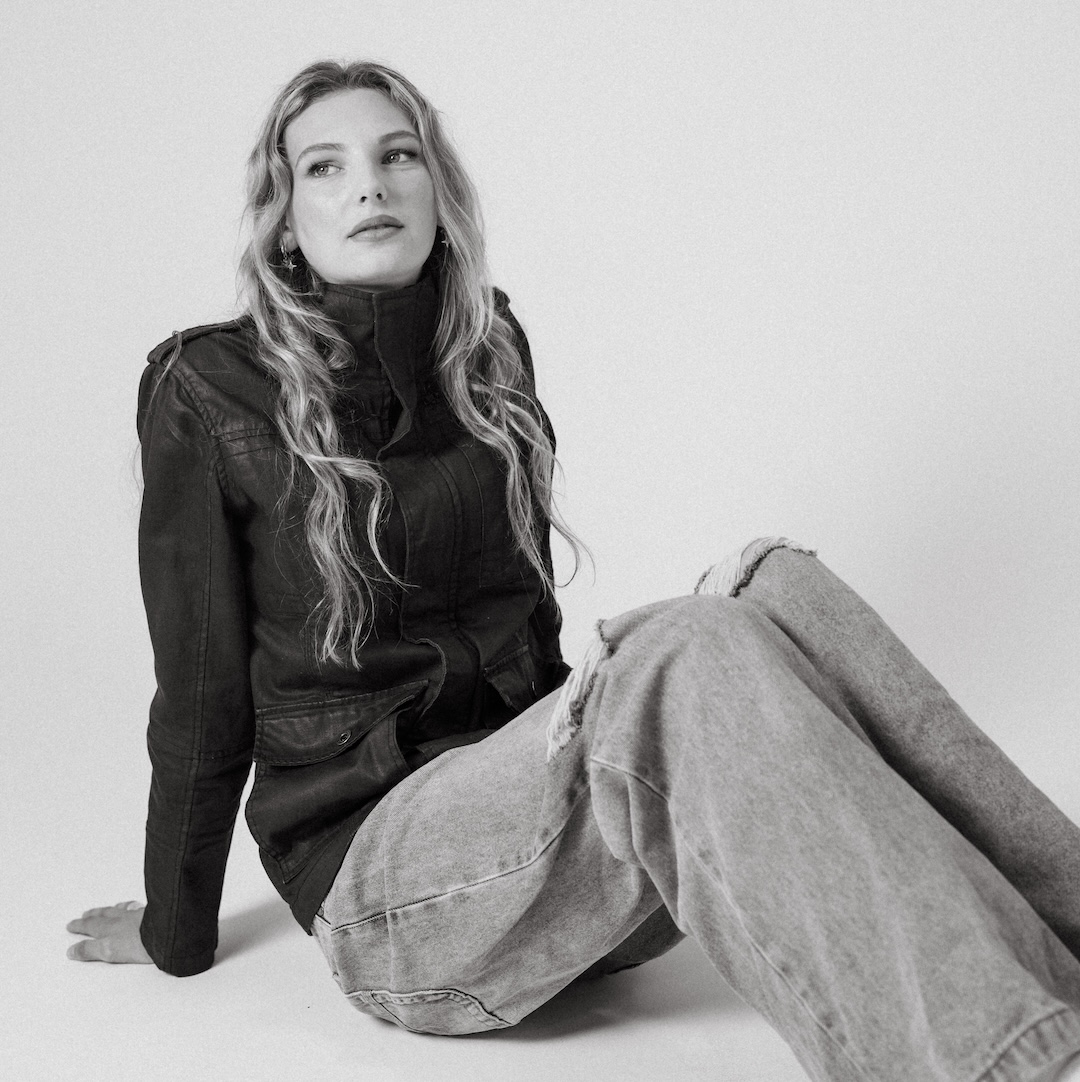 Star Releases Debut Single ‘When You’re Around’