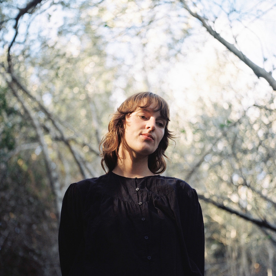Evie Bamford Announces Debut EP <em>Now Rising, Now Falling</em> and Final Single ‘Daily Bread’