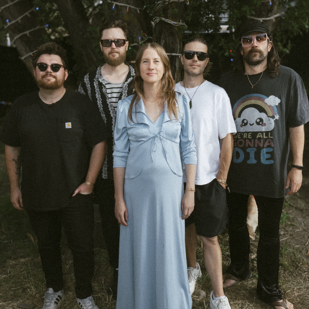 Fiona & The Glow Pursue Feeling with ‘While I Drift’, the Second Single From Their Upcoming EP <em>Infinity</em>